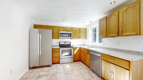 25 Hale Spring Road Plaistow NH 03865