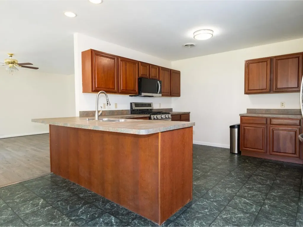 6 Slocum Street South Burlington VT 05403