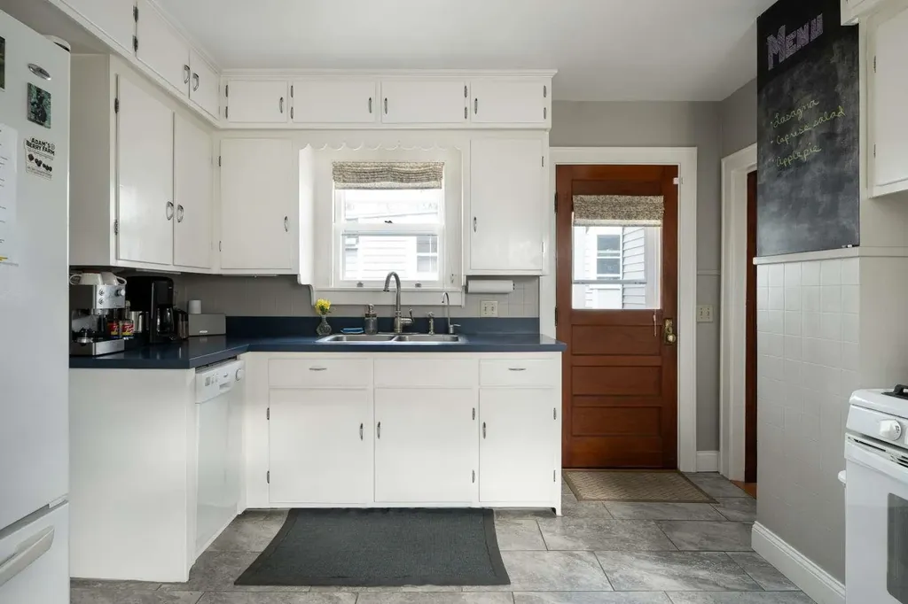 12 Poplar Street Burlington VT 05401