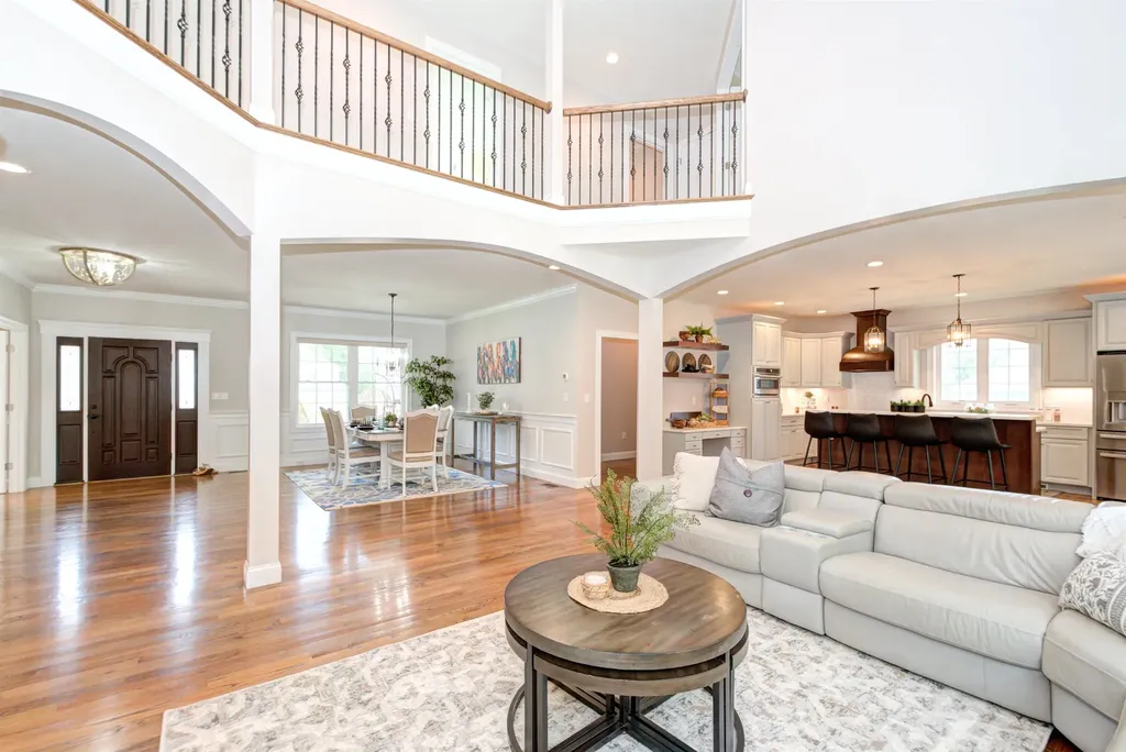 22 Glendenin Road Windham NH 03087