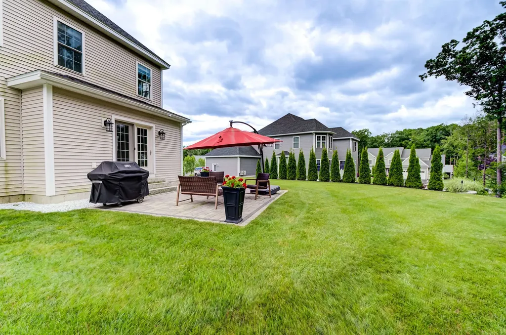 22 Glendenin Road Windham NH 03087