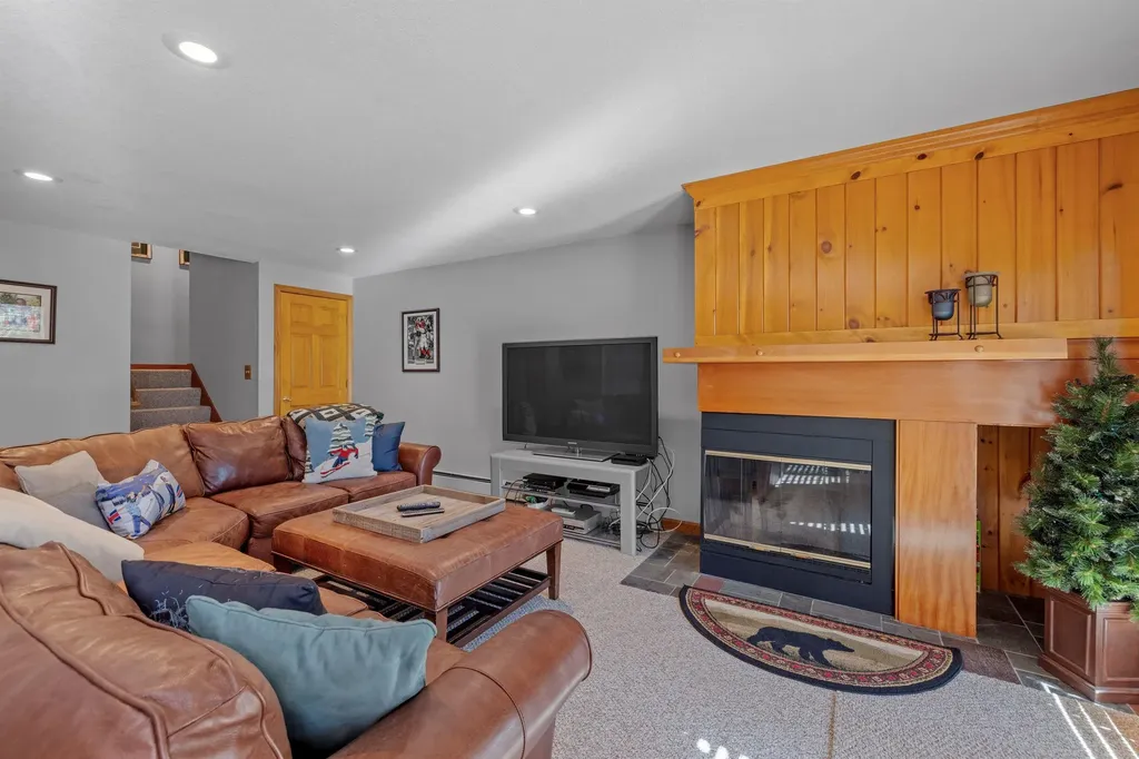 25 Pinehill Lane Lincoln NH 03251