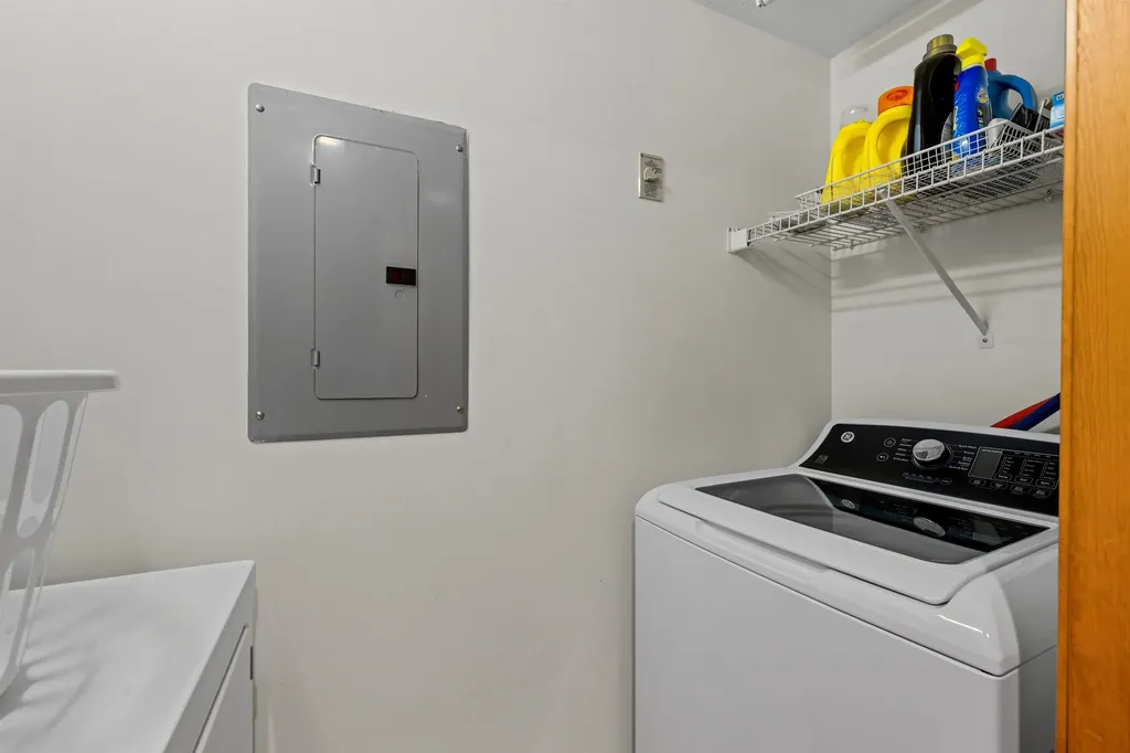 25 Pinehill Lane Lincoln NH 03251