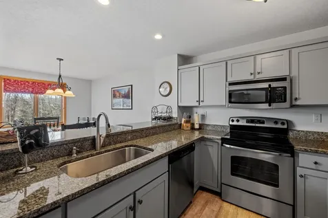 25 Pinehill Lane Lincoln NH 03251
