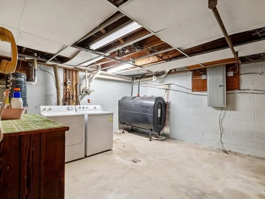 327 Charlotte Road Hinesburg VT 05461