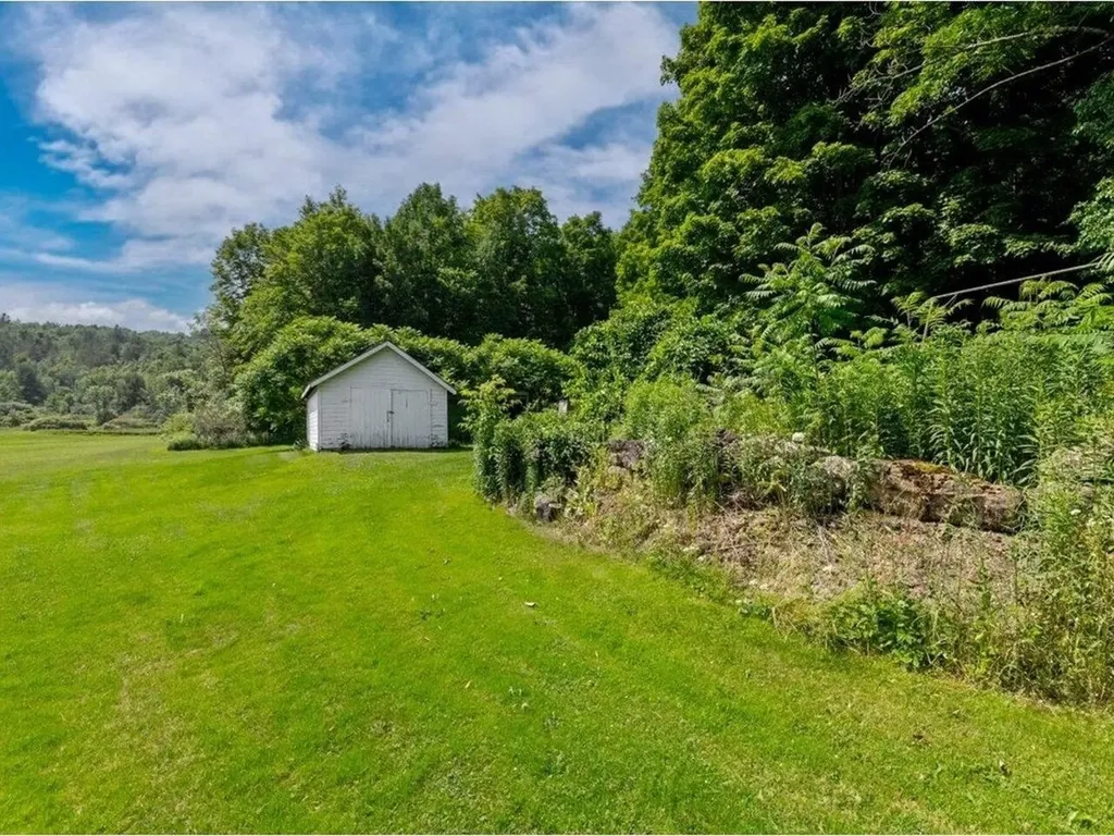 327 Charlotte Road Hinesburg VT 05461