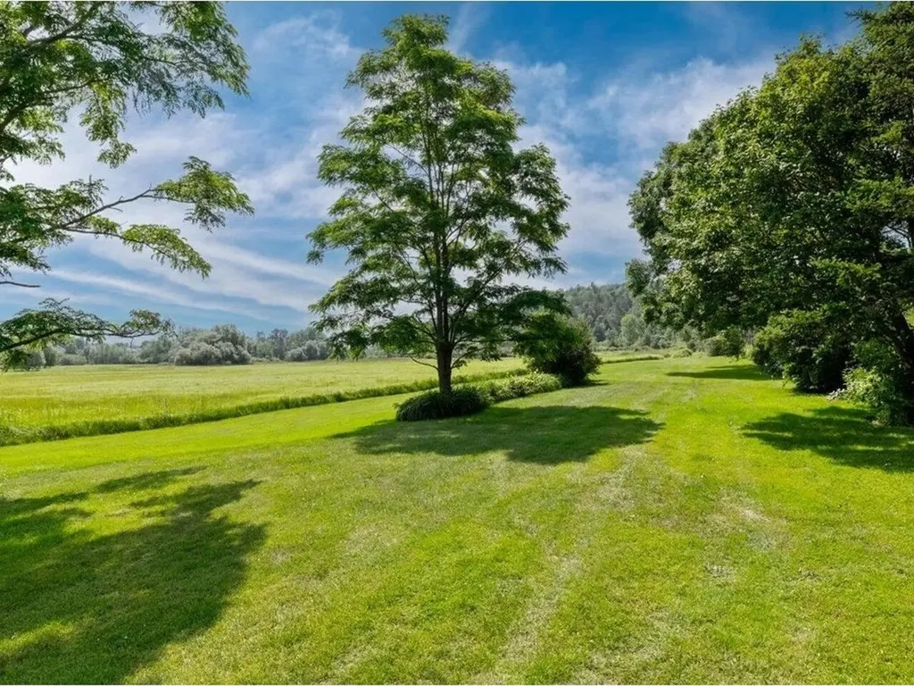 327 Charlotte Road Hinesburg VT 05461