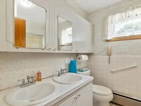 327 Charlotte Road Hinesburg VT 05461