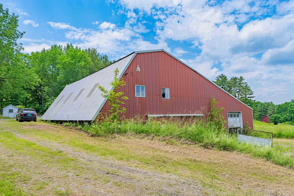 2736 Crosstown Road Berlin VT 05602