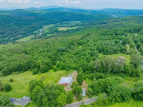 2736 Crosstown Road Berlin VT 05602