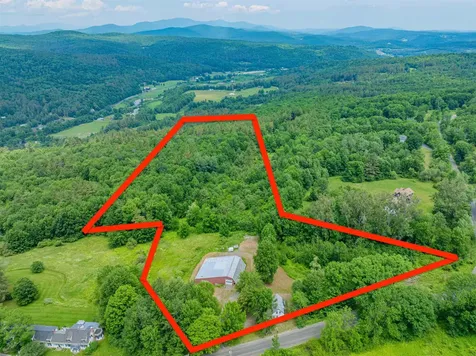 2736 Crosstown Road Berlin VT 05602