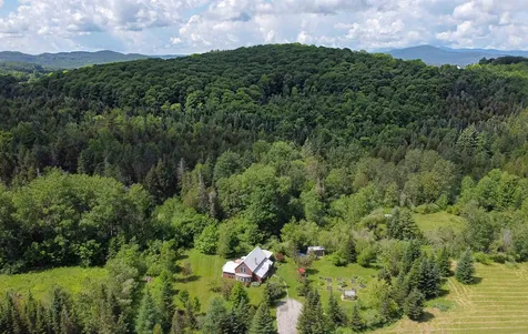 5551 Noyestar Road Walden VT 05836