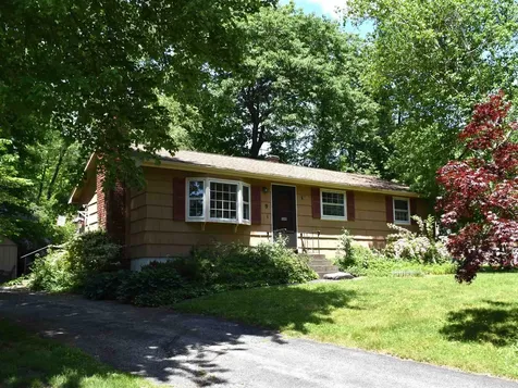 9 Cardiff Road Nashua NH 03062