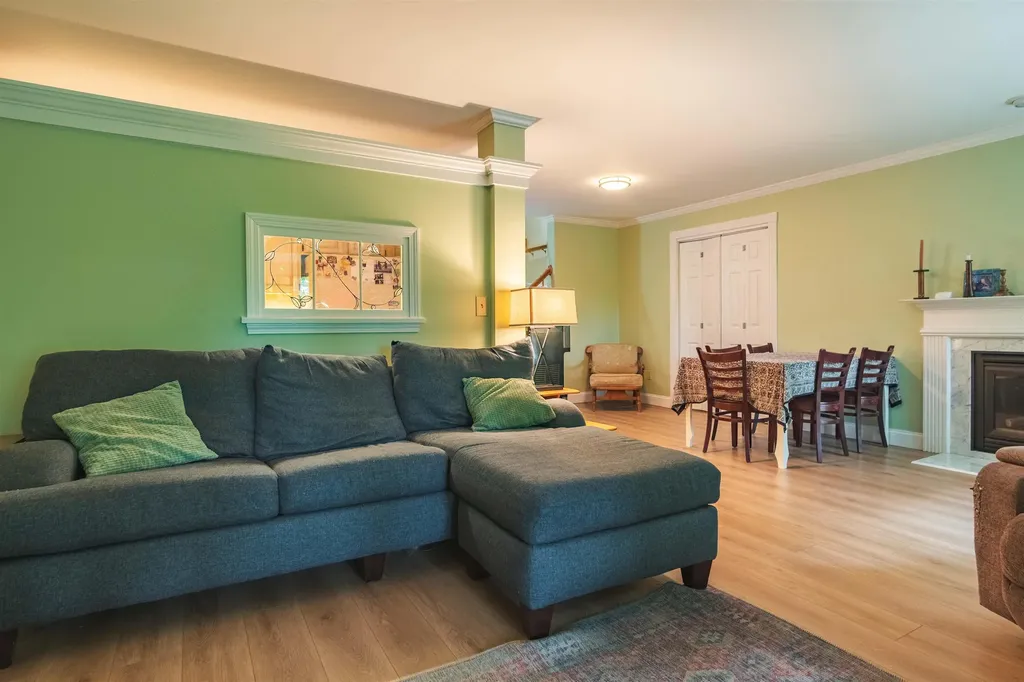 19 Saxonhollow Drive Essex VT 05452