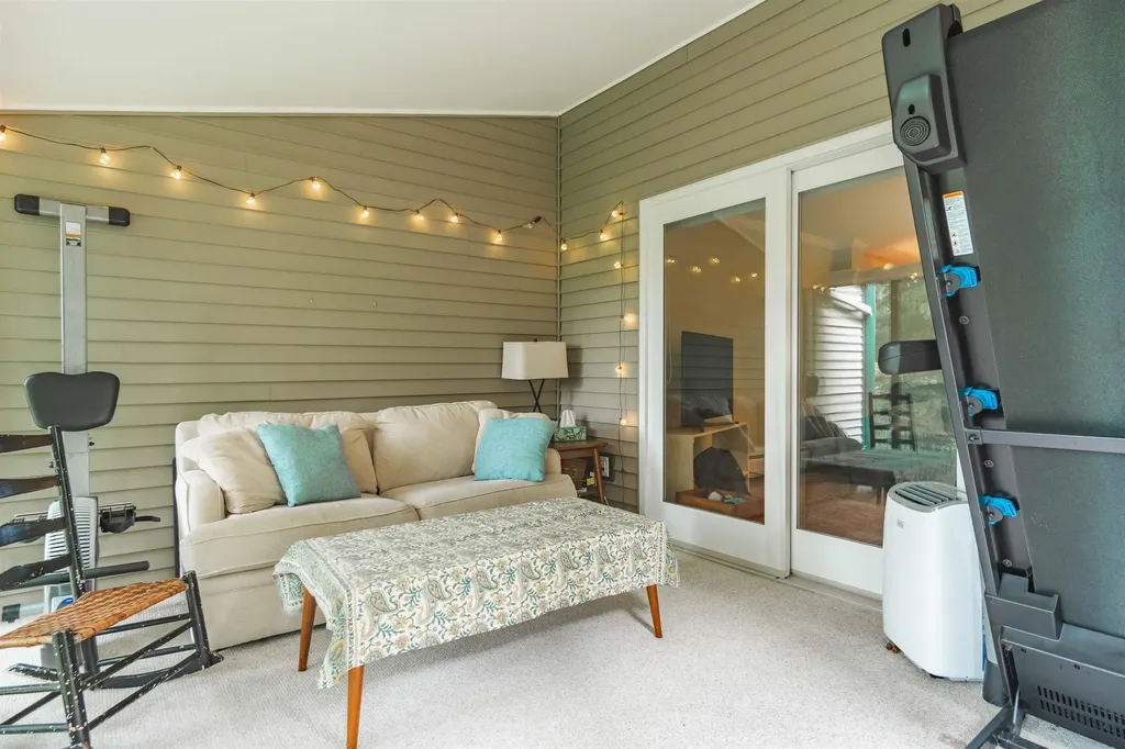 19 Saxonhollow Drive Essex VT 05452