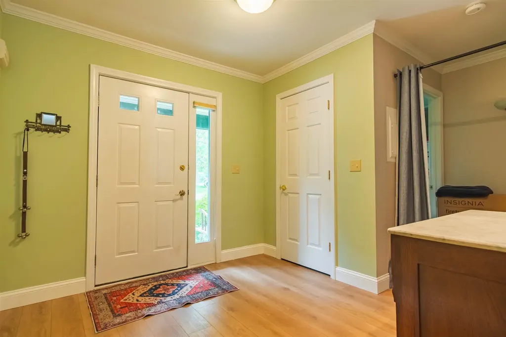 19 Saxonhollow Drive Essex VT 05452