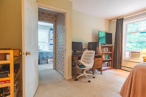 19 Saxonhollow Drive Essex VT 05452