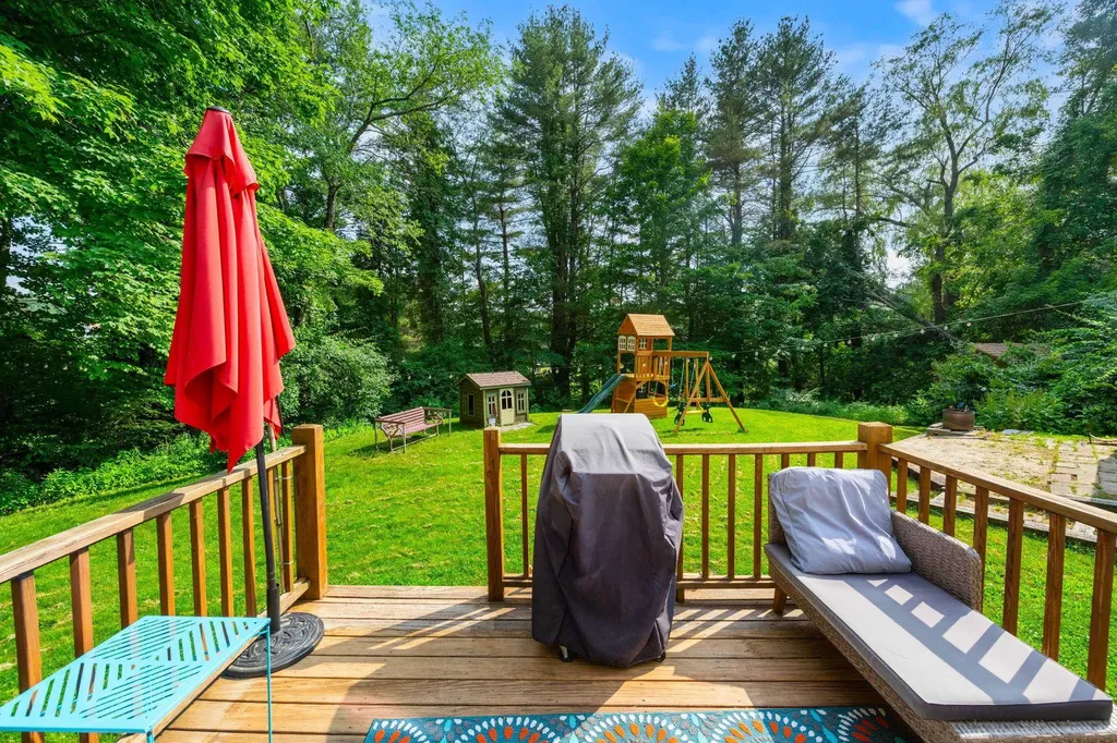 39 Newfields Road Exeter NH 03833