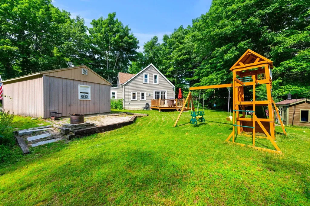 39 Newfields Road Exeter NH 03833