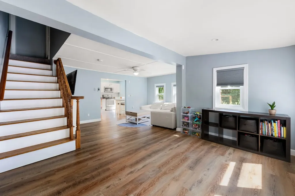 39 Newfields Road Exeter NH 03833