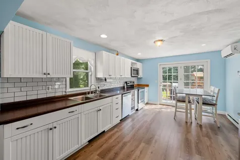 39 Newfields Road Exeter NH 03833