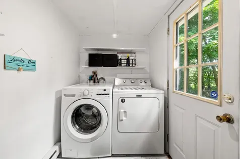 39 Newfields Road Exeter NH 03833