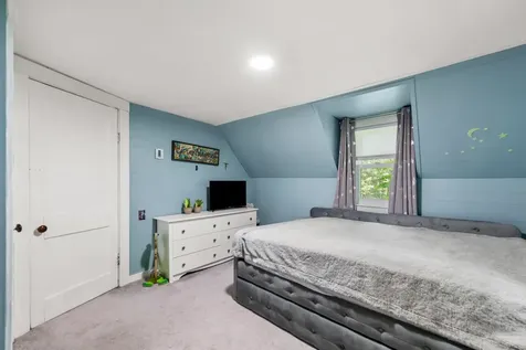 39 Newfields Road Exeter NH 03833