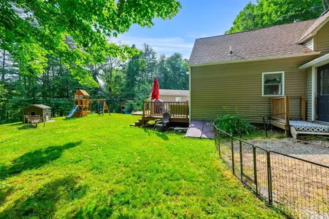 39 Newfields Road Exeter NH 03833