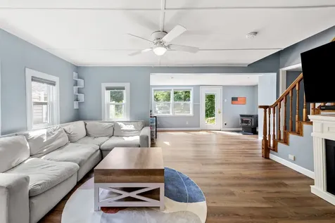 39 Newfields Road Exeter NH 03833