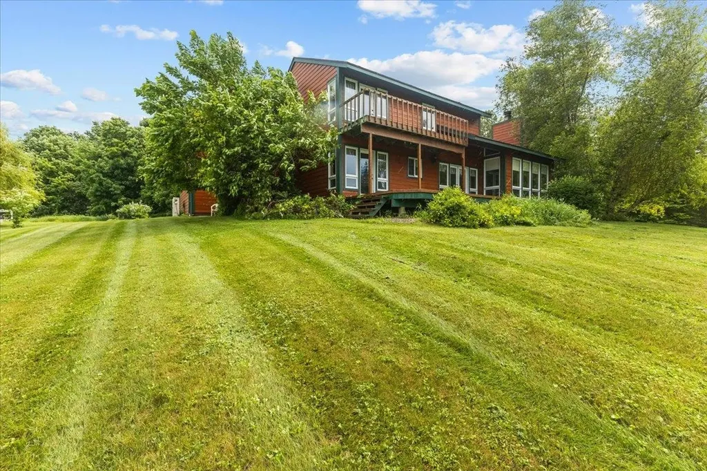 3 Old Town Lane Grand Isle VT 05458