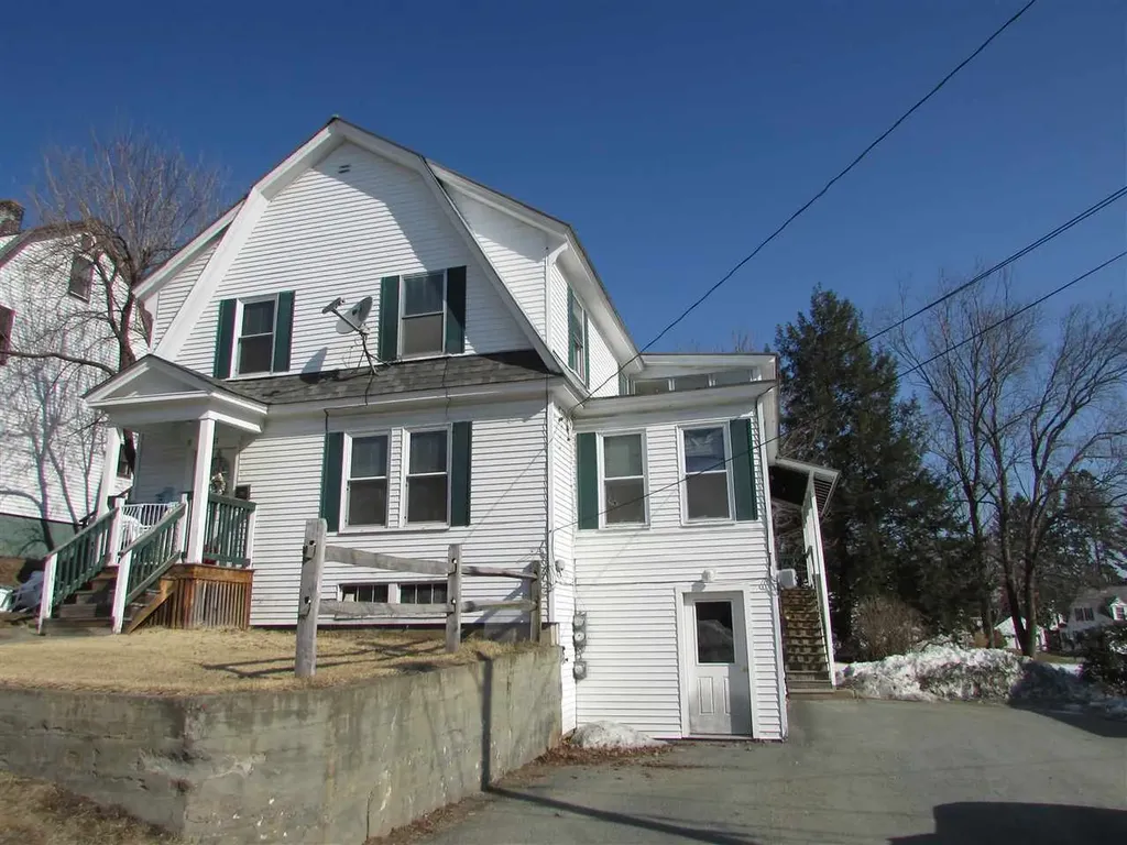 17 Fairview Avenue Lebanon NH 03766