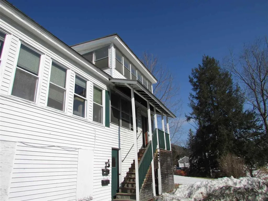 17 Fairview Avenue Lebanon NH 03766