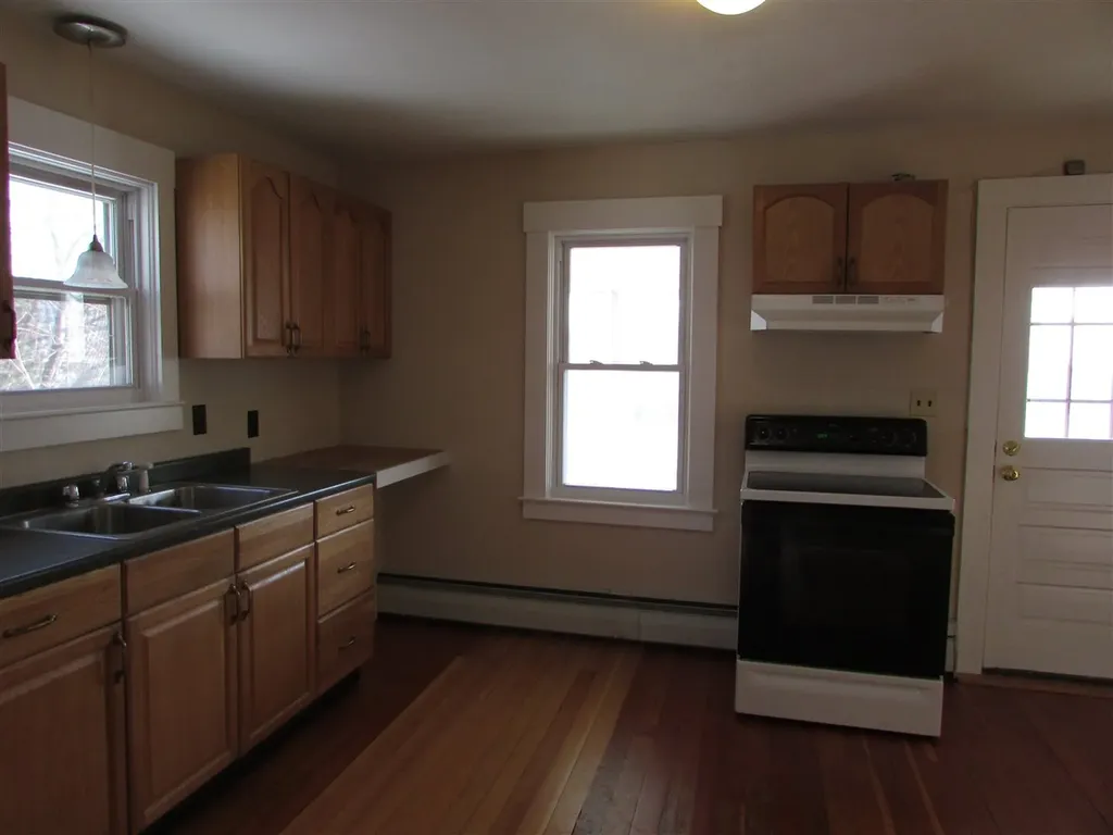 17 Fairview Avenue Lebanon NH 03766