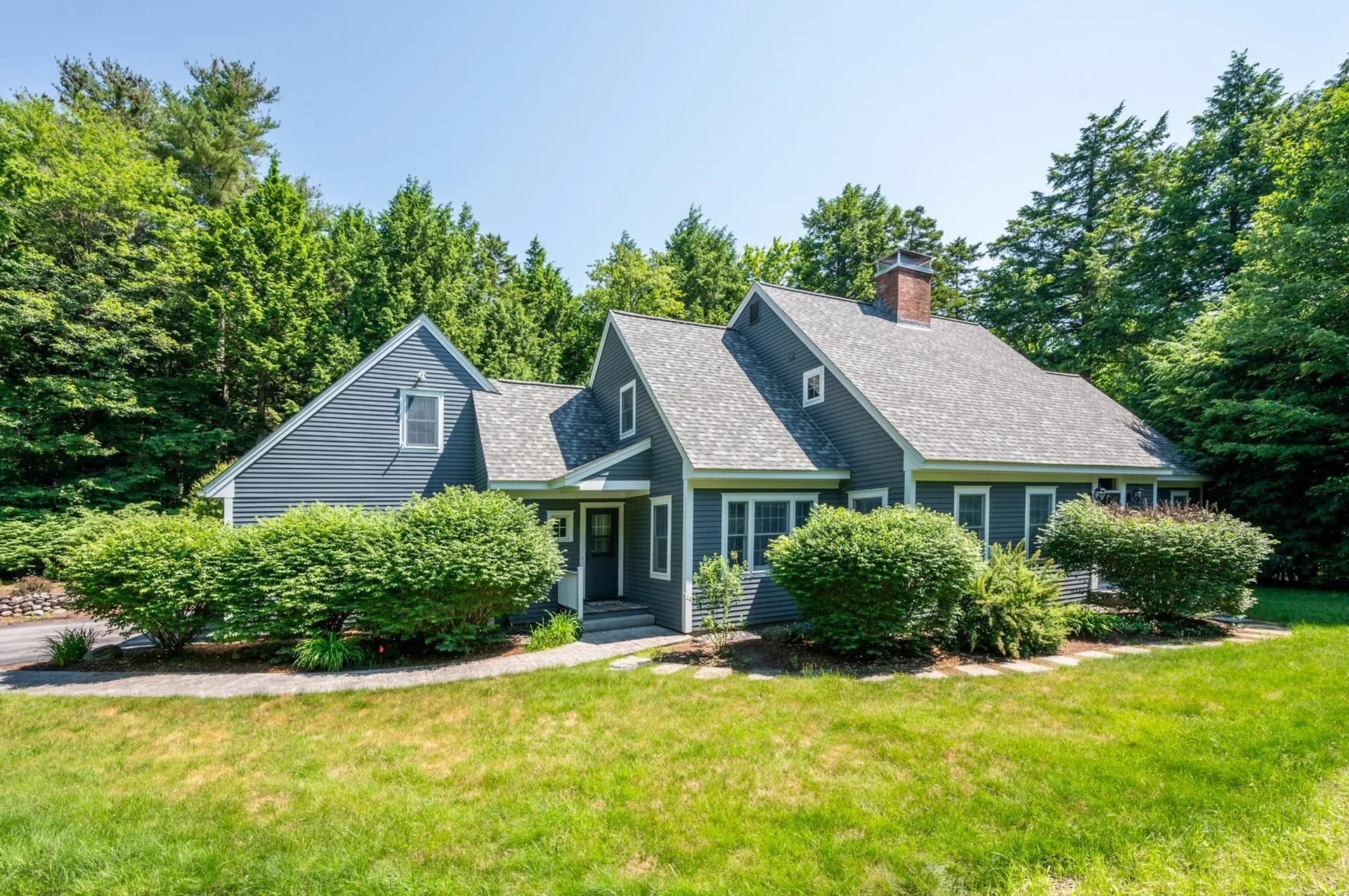 318 Brookside Drive New London NH 03257