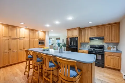 318 Brookside Drive New London NH 03257
