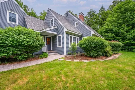 318 Brookside Drive New London NH 03257