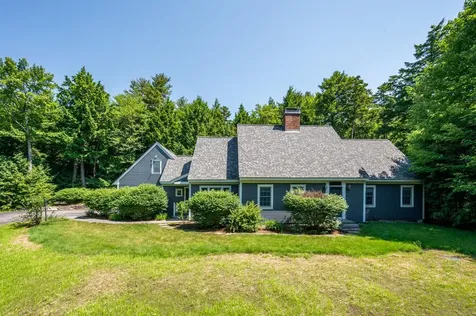 318 Brookside Drive New London NH 03257