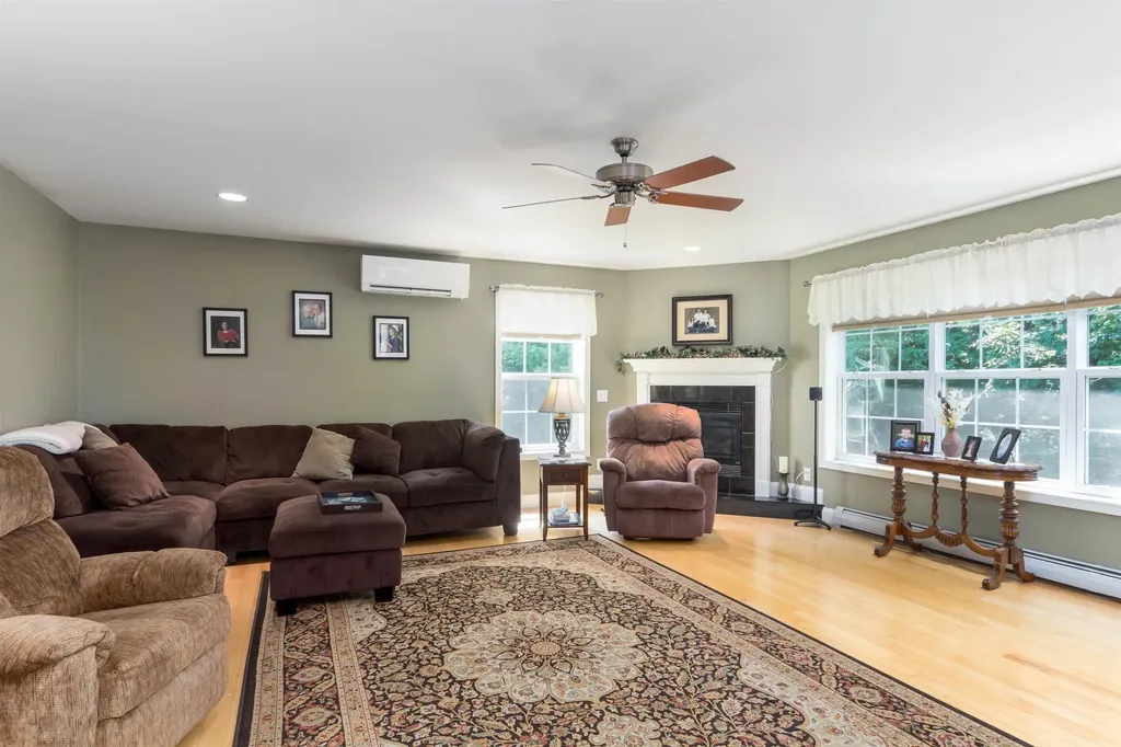 51 Lavoie Drive Essex Junction VT 05452