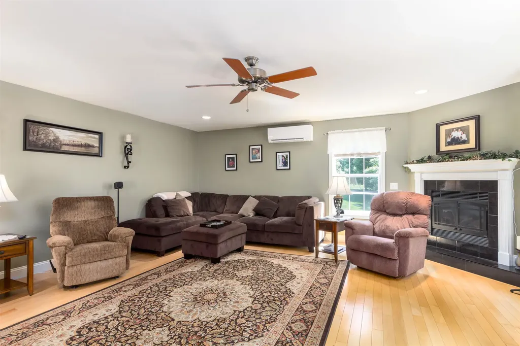 51 Lavoie Drive Essex Junction VT 05452