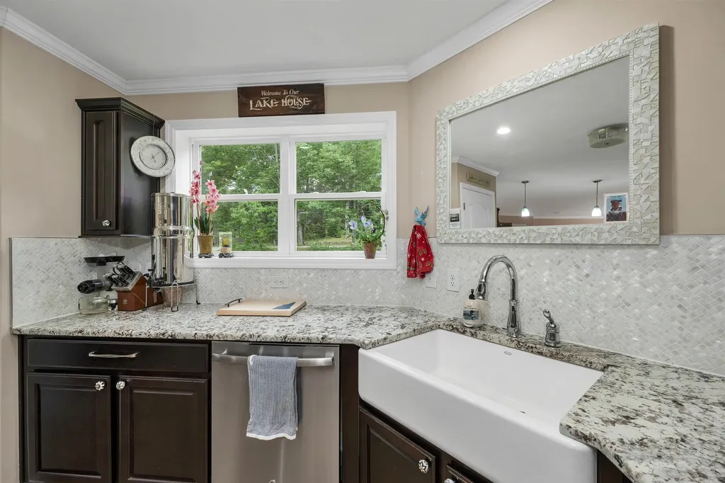 289 Center Street Wolfeboro NH 03894