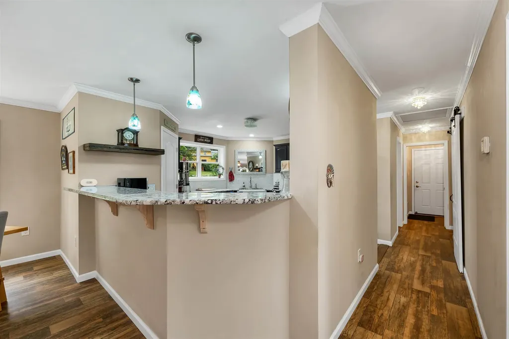 289 Center Street Wolfeboro NH 03894