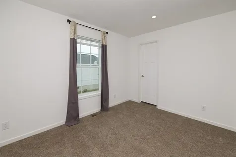 6 Sharon Way Fremont NH 03044