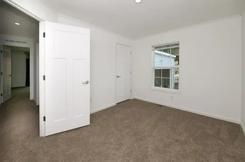6 Sharon Way Fremont NH 03044
