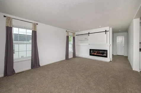 6 Sharon Way Fremont NH 03044