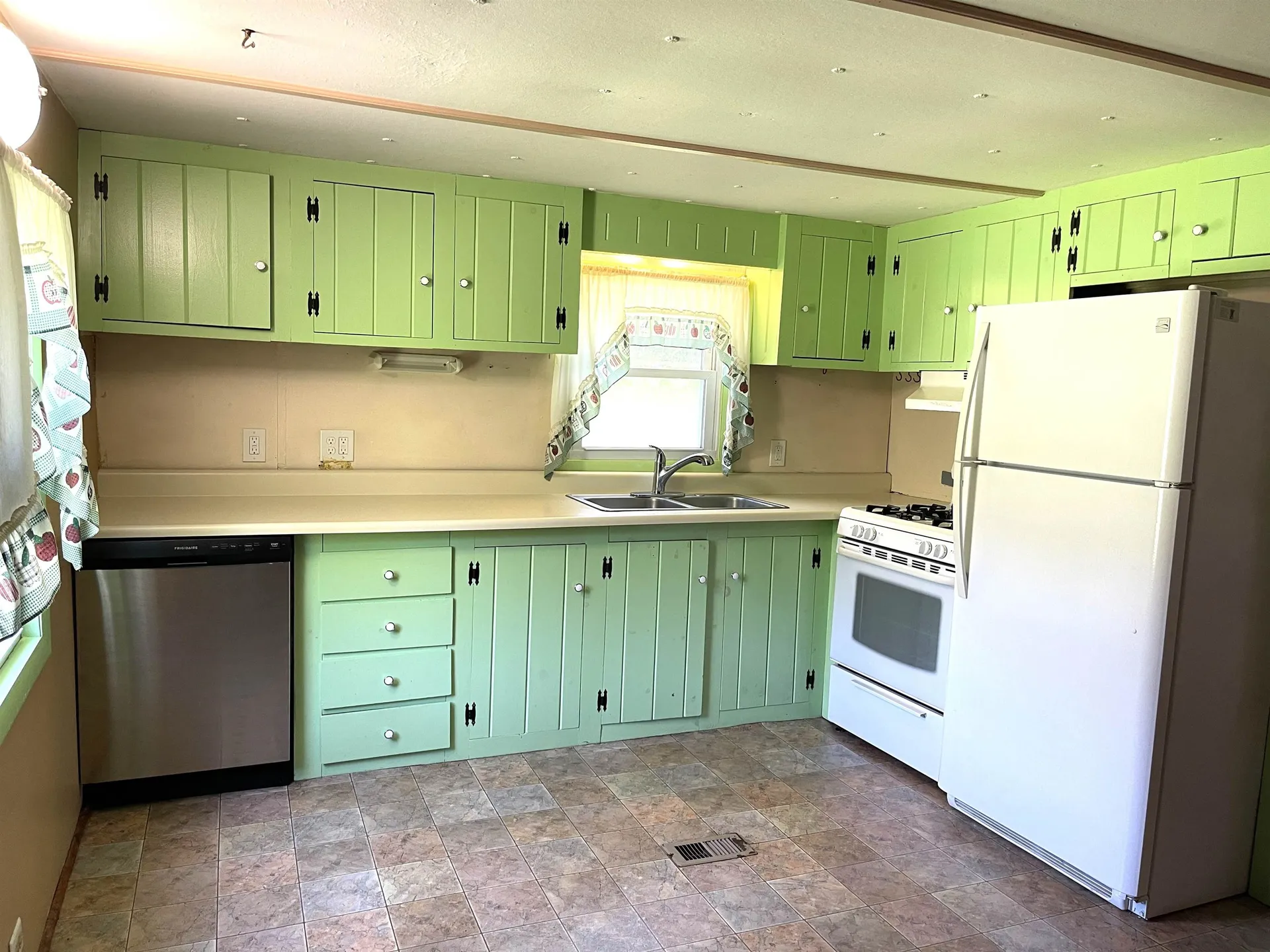 12 Smith Drive Canaan NH 03741