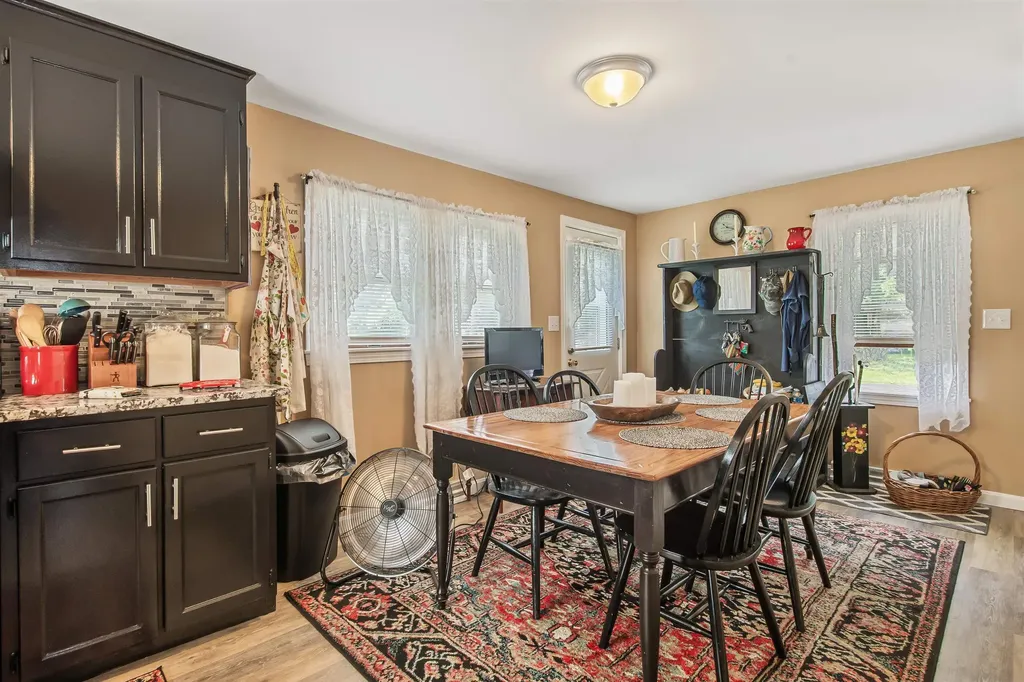 25 Edwards Street Colebrook NH 03576