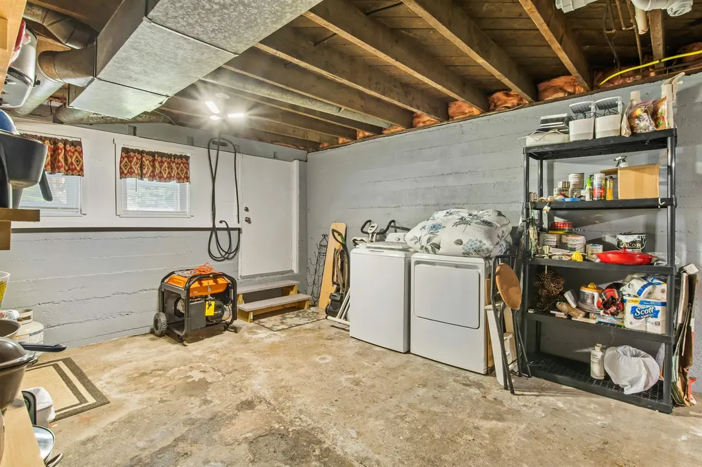 25 Edwards Street Colebrook NH 03576