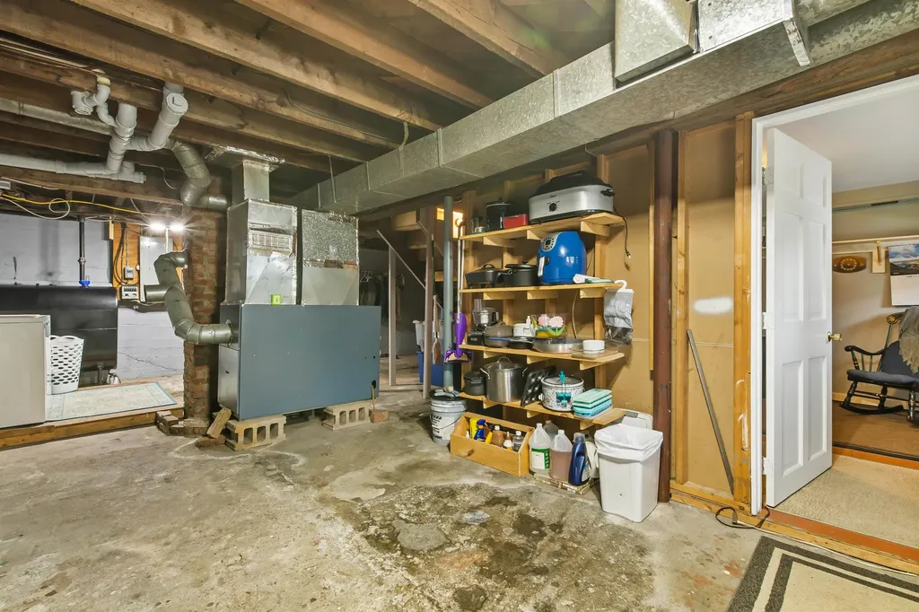 25 Edwards Street Colebrook NH 03576