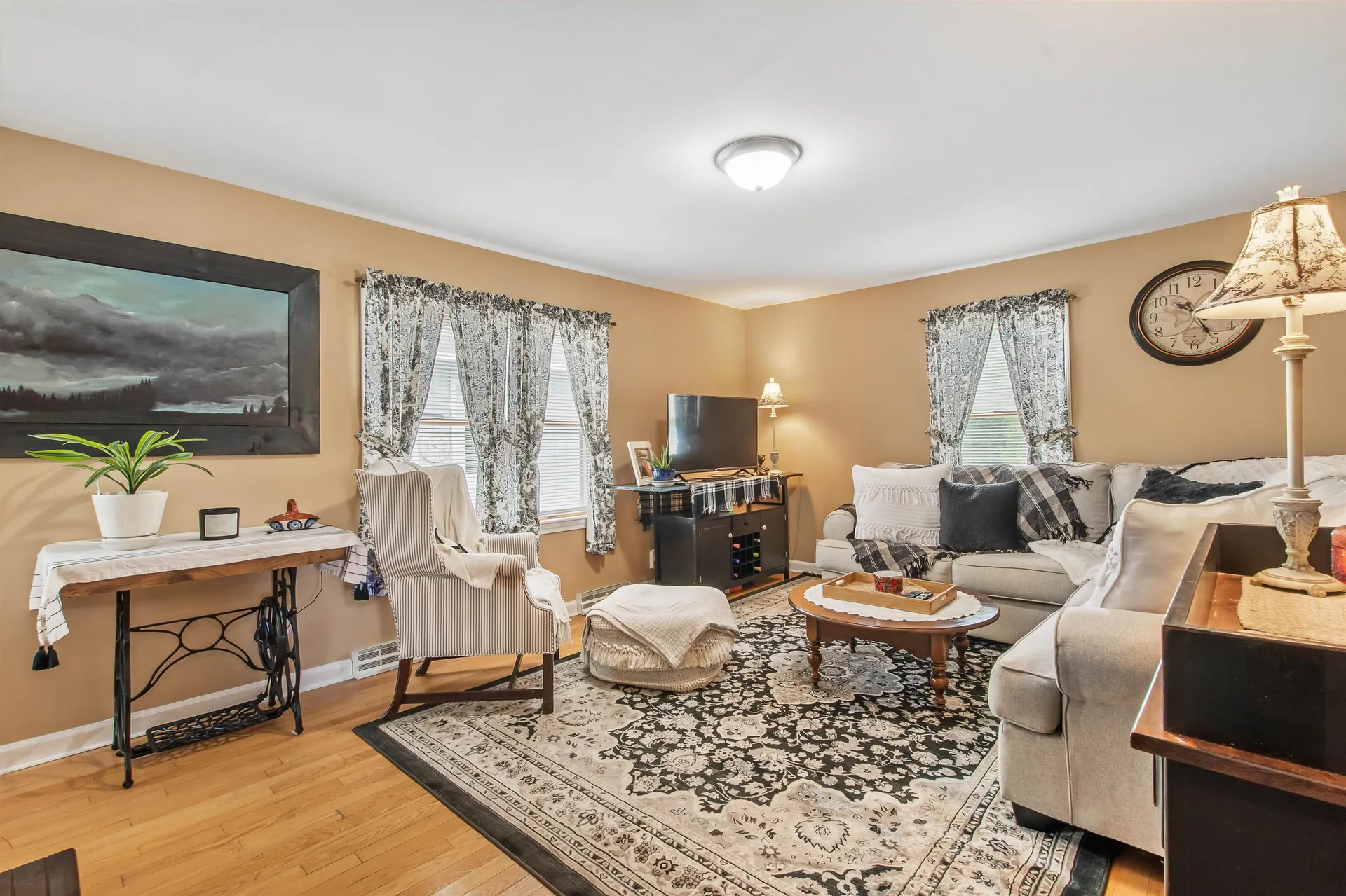 25 Edwards Street Colebrook NH 03576