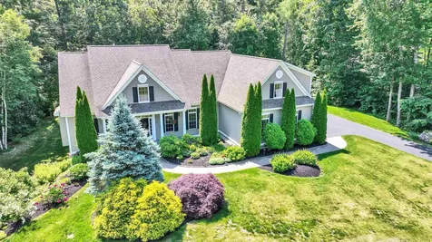17 Hawthorne Drive Auburn NH 03032